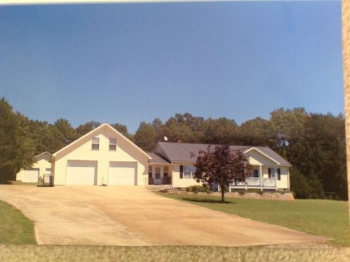 113 Harrison Pond Rd, Campobello, SC 29322-7915