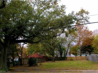 312 Constitution Ave, Portsmouth, VA 23704-1612