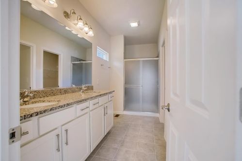 120 Reston Ct, Sycamore IL  60178-3000 exterior