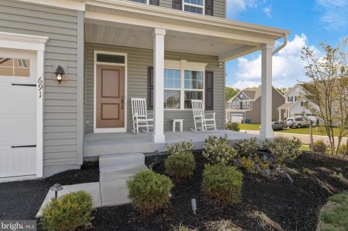 691 Falcon Ln, Aberdeen MD  21001-1256 exterior