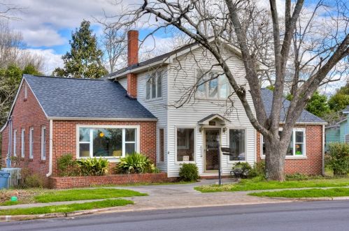 306 Main St, Mc Cormick, SC 29835-8851