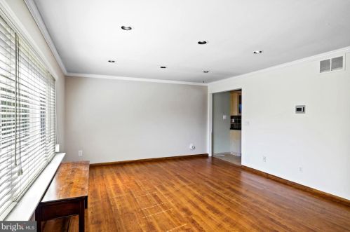 522 Mt Laurel Rd, Mount Laurel NJ  08054-9557 exterior