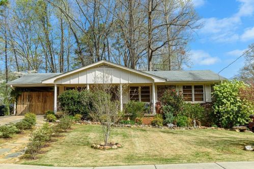 2490 Lakewood Dr, Kennesaw, GA 30152-3420