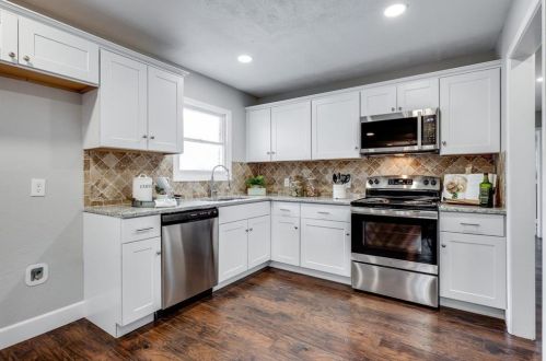 6701 Mike Dr, Fort Worth TX 76180-8522 exterior