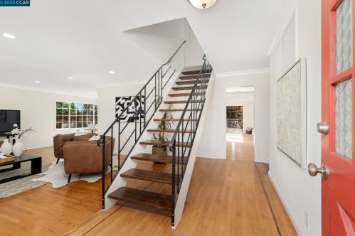 133 Chianti Pl, Concord CA  94523-2084 exterior