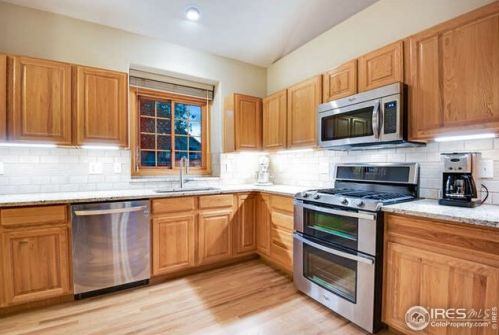5706 White Willow Dr, Fort Collins CO  80528-6316 exterior