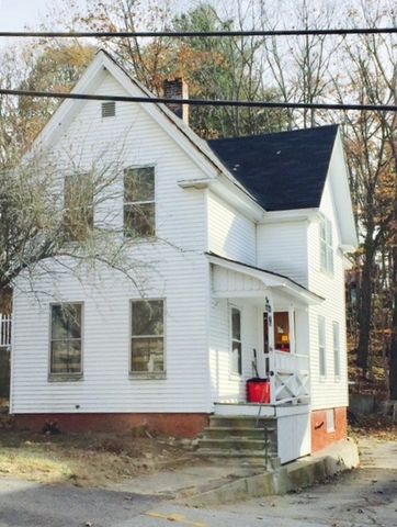75 Pine St, Laconia, NH 03246-3542