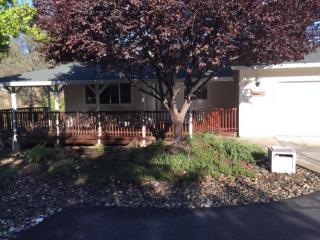 4003 Saint Nicholas Ave, Redding, CA 96003-1876