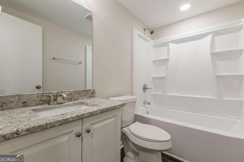 5820 Miles Rd, Atlanta GA  30349-1276 exterior