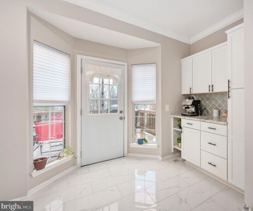 16793 Brandy Moor Loop, Woodbridge VA  22191-4762 exterior