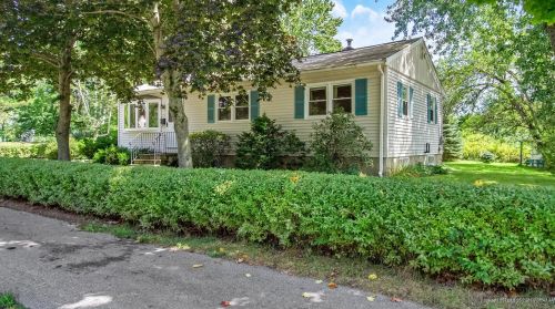 27 Mayfair St, Augusta, ME 04330-5910