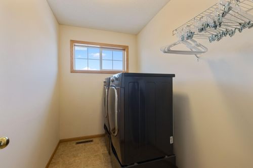 920 Drew Dr, Saint Paul MN  55129-6900 exterior