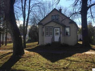 421 5th St, Chisholm MN  55719-1523 exterior