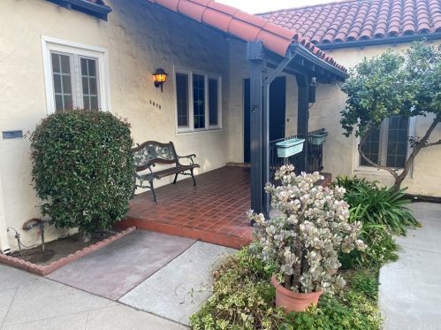 1610 Thurber Pl, Glendale, CA 91201-1255