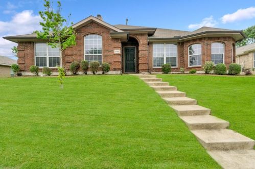 2750 Promenade Pl, Rockwall TX  75087-7115 exterior