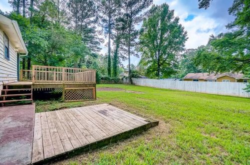 202 Farmbrook Pkwy, Stockbridge GA  30281-1157 exterior