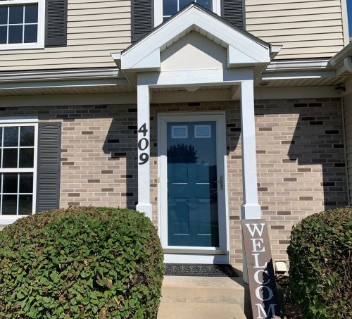 409 Pheasant Run Rd, Joliet, IL 60433-3214