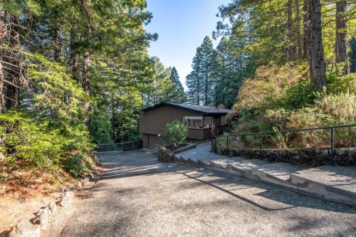 11 Phoenix Rd, San Rafael, CA 94904-2712