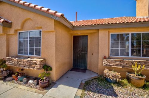 11724 Portola Ct, El Mirage, CA 92301-4500