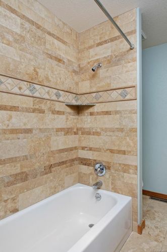 304 Red Deer Rd, Franktown CO  80116-8734 exterior