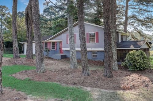 7010 Fielder Rd, Rex GA 30273-2410 exterior