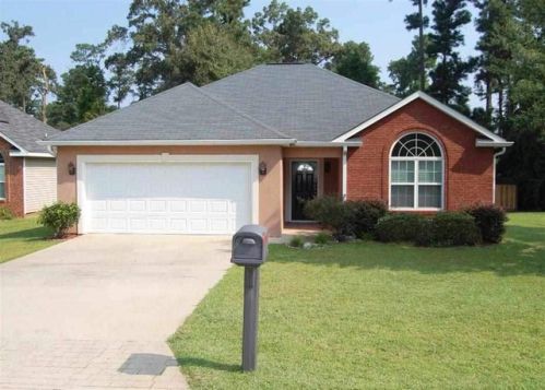 100 Mcvey Trl, Lithonia, GA 31028-1137