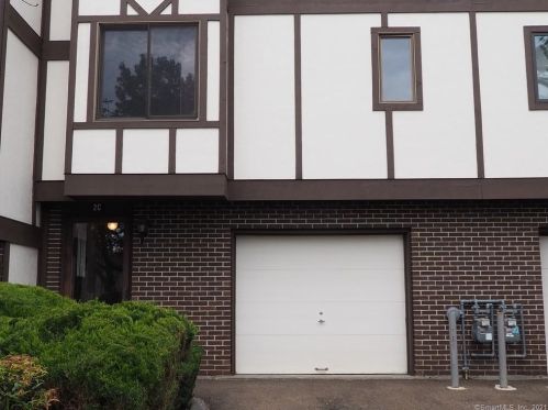 204 New Haven Ave, Derby CT  06418-2142 exterior