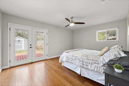 2608 Dunbarton Dr, Austin TX  78723-2233 exterior