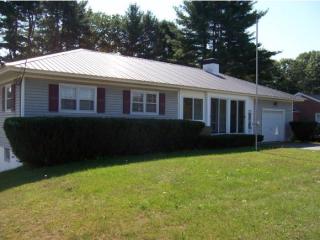 1915 Lafayette Rd, Portsmouth, NH 03801-5606