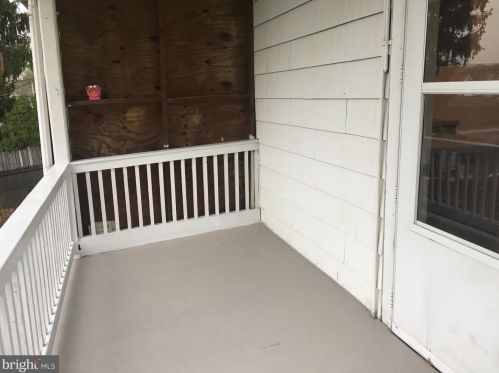 42 Lincoln Ave, Ephrata PA  17522-2714 exterior