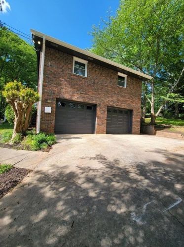 509 Spring Park Dr, Holly Springs, GA 30114-2154