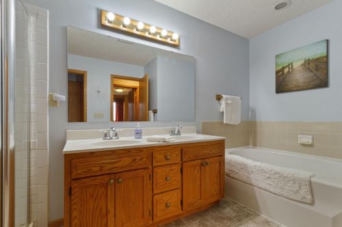 3367 Juliet Dr, Saint Paul MN  55125-3857 exterior