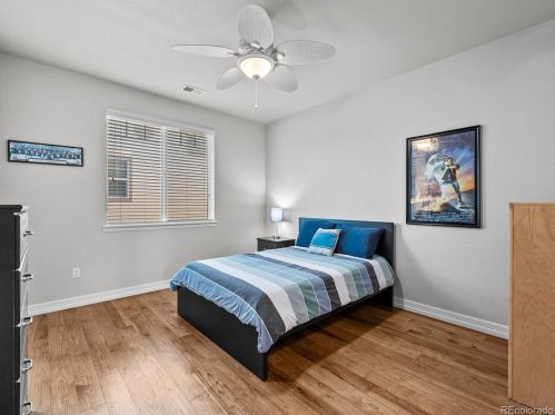 26605 Peakview Dr, Aurora CO 80016-6108 exterior