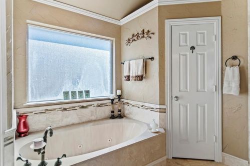 2106 Shari Ln, Garland TX 75043-1459 exterior