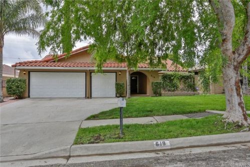 619 Dover Dr, San Bernardino, CA 92407-5339