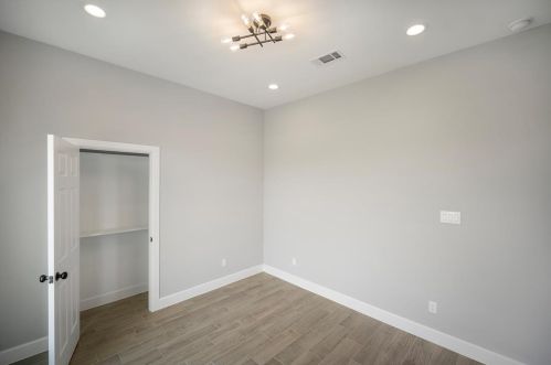 620 Longhorn Trl, Angleton TX 77515-9623 exterior