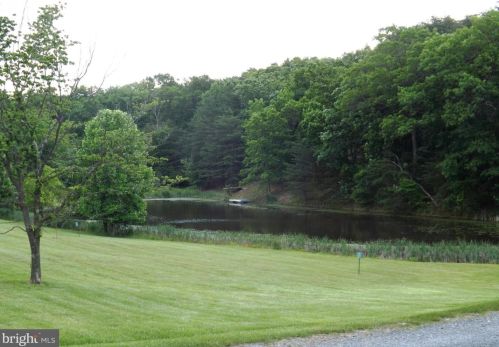 348 Ponds Ct, Berkeley Springs WV  25411-6514 exterior