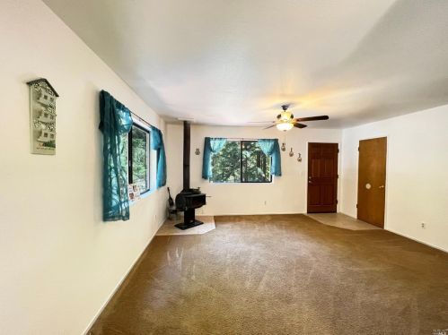 25028 Robin Pl, Willits, CA 95490-9444