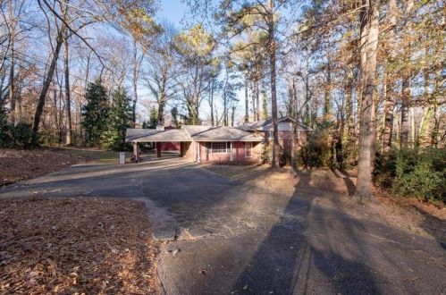 3855 Fitzgerald St, Lithia Springs, GA 30122-1211