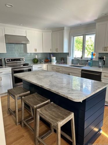 17 Autumn St, Norwalk CT  06850-2501 exterior