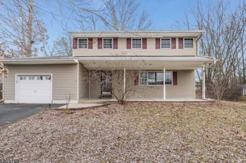 31 Hillery Dr, Roxbury Township, NJ 07836-9527