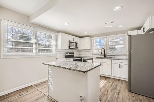 1568 Rosewood Cir, Marietta GA  30067-7410 exterior