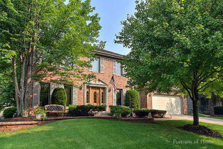 3635 Eliot Ln, Naperville, IL 60564-4144