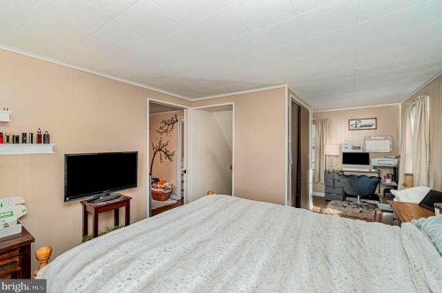 2515 Carlisle Pike, Hanover PA 17331-8978 exterior