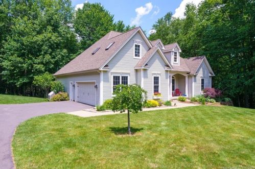 53 Crystal Ridge Dr, Ellington CT  06029-3052 exterior