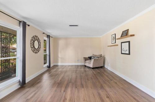 326 Bayou View Dr, Taylor Lake Village TX  77586-6104 exterior