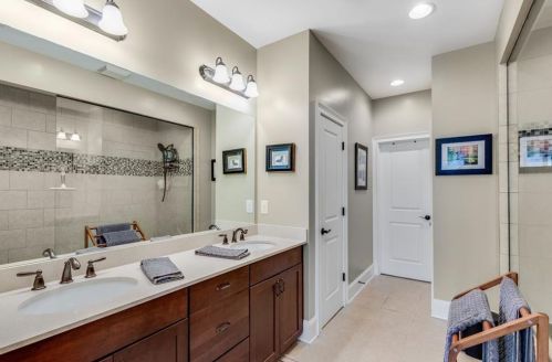 3639 Brookleigh Ln, Atlanta GA  30319-2219 exterior