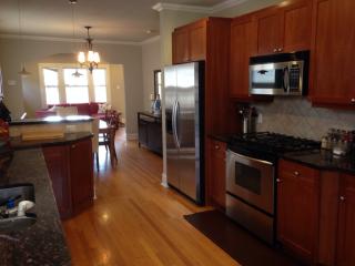 878 Vine St, Denver CO  80206-3742 exterior