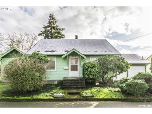770 Elmore St, Lebanon OR  97355-4008 exterior