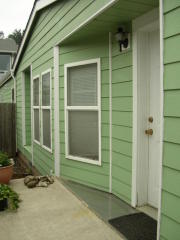 141 57th St, Newport, OR 97365-1109